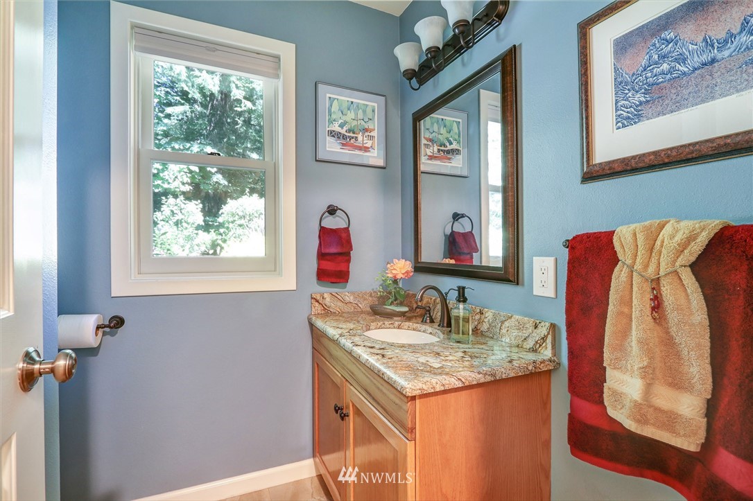 3331 Northwest Parris Road Poulsbo, WA 98370 - Photo 20 of 38 Gallery Image 20