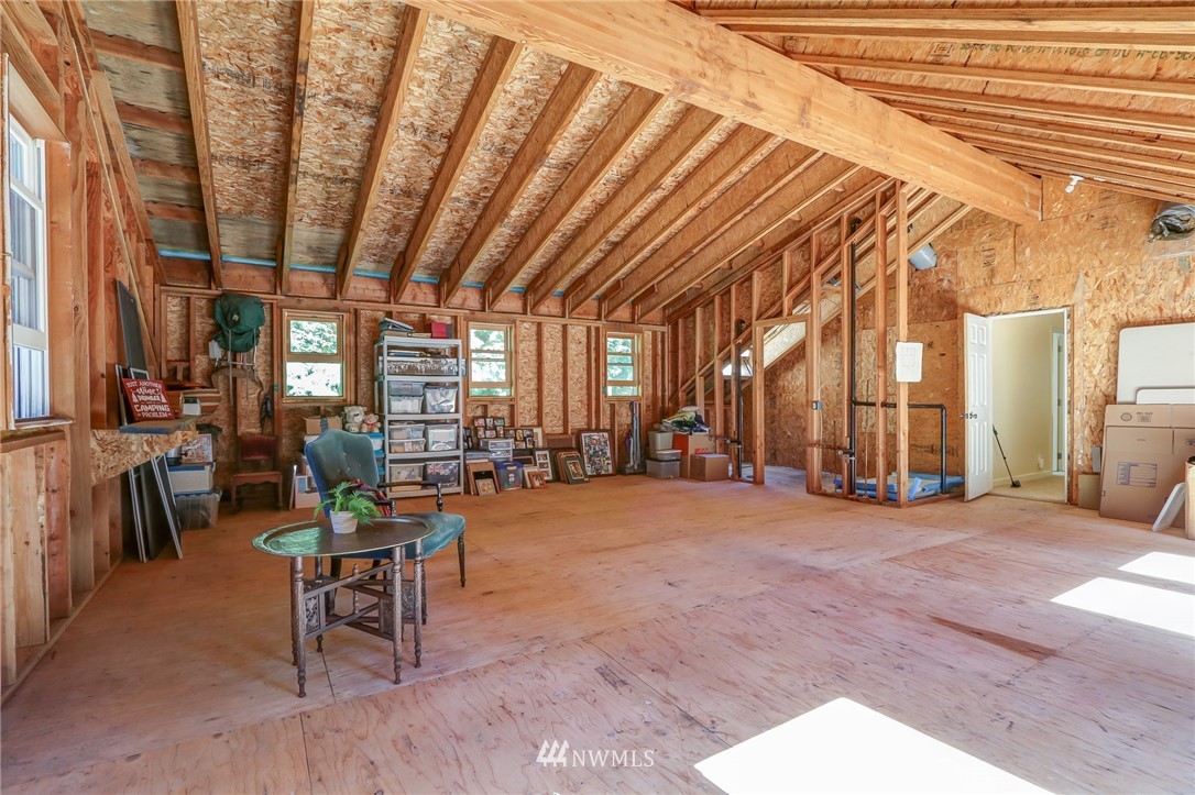 3331 Northwest Parris Road Poulsbo, WA 98370 - Photo 27 of 38 Gallery Image 27