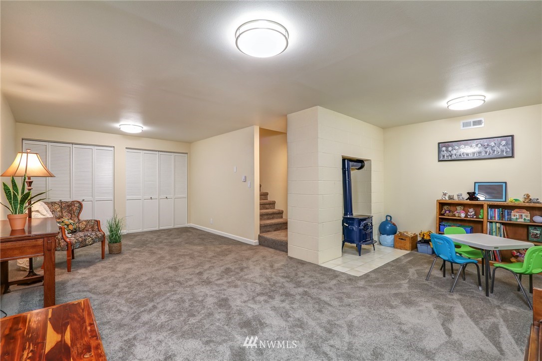 3331 Northwest Parris Road Poulsbo, WA 98370 - Photo 30 of 38 Gallery Image 30