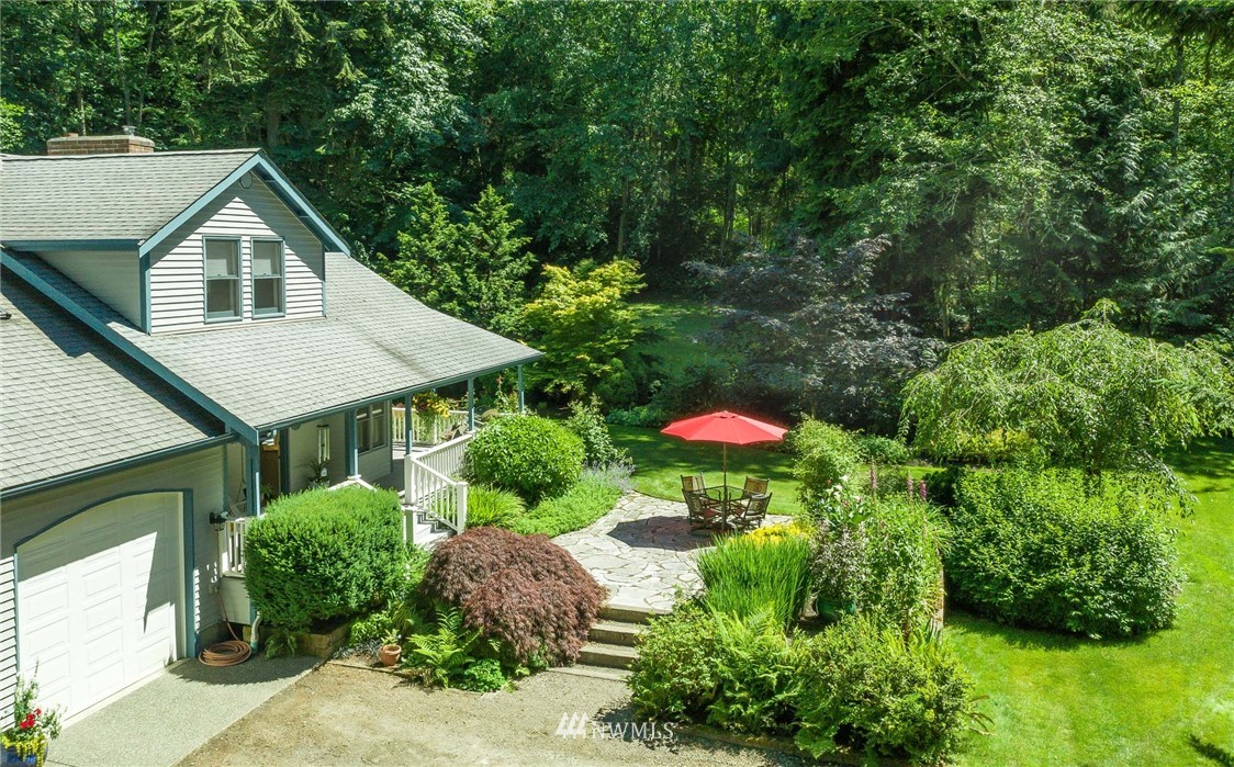 3331 Northwest Parris Road Poulsbo, WA 98370 - Photo 4 of 38 Gallery Image 4