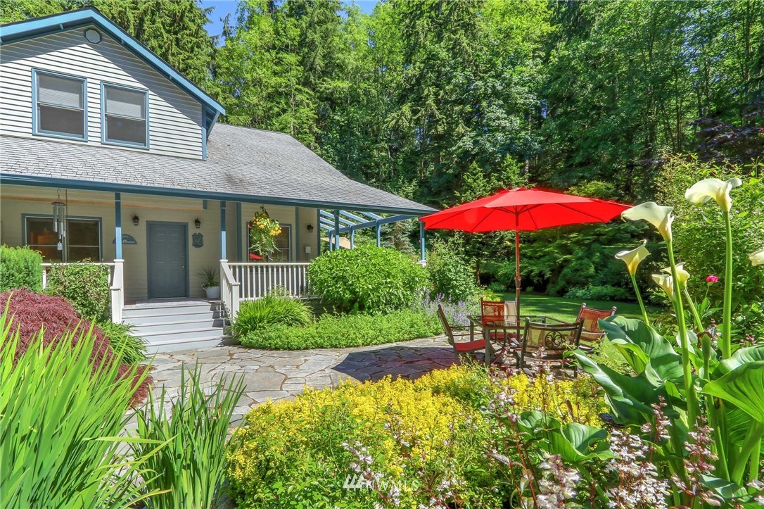3331 Northwest Parris Road Poulsbo, WA 98370 - Photo 5 of 38 Gallery Image 5