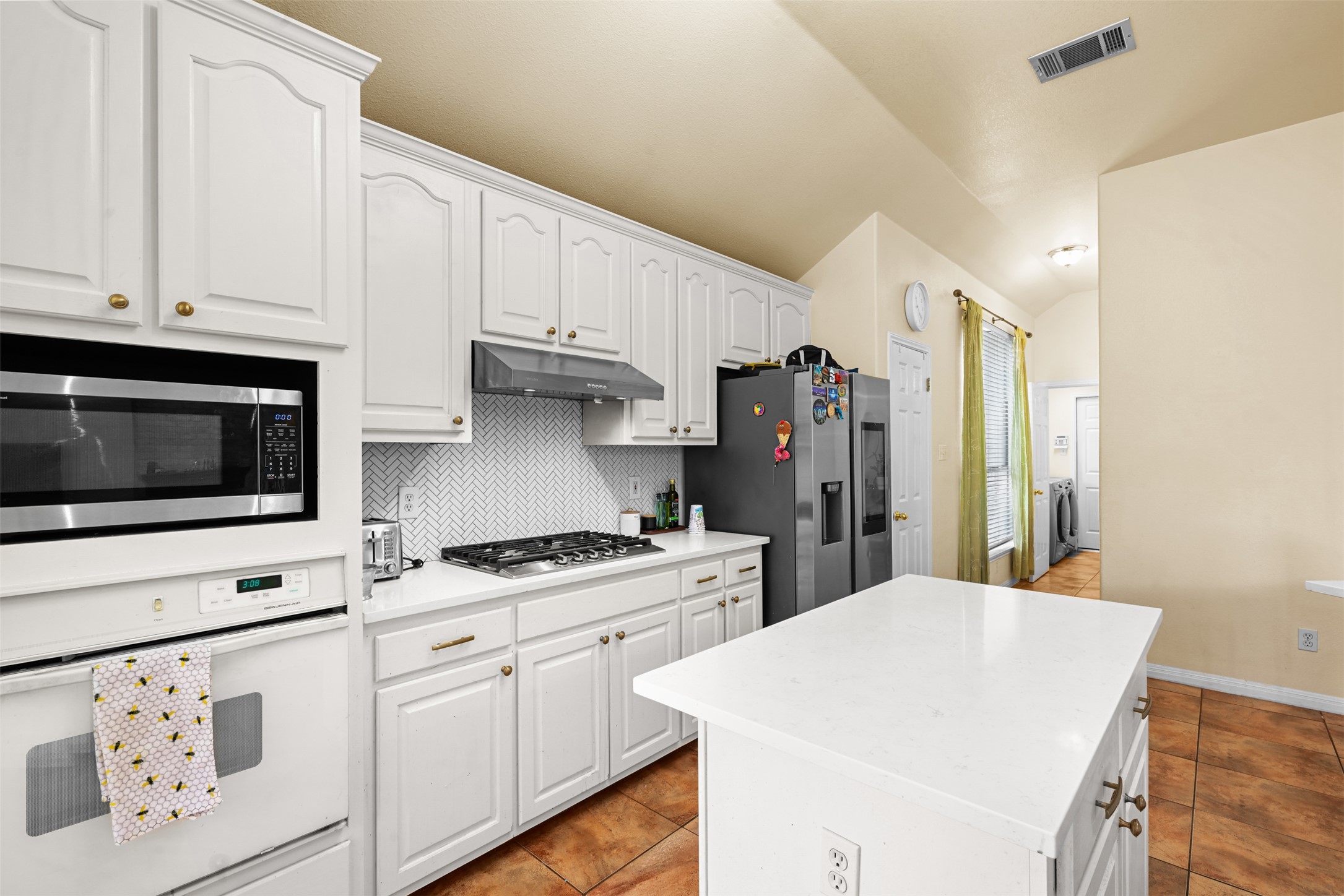 6006 Barletta Road Round Rock, TX 78681 - Photo 11 of 37