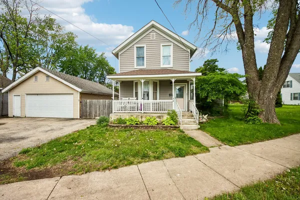 $275,000 | 316 East Division Street, Lockport, IL 60441