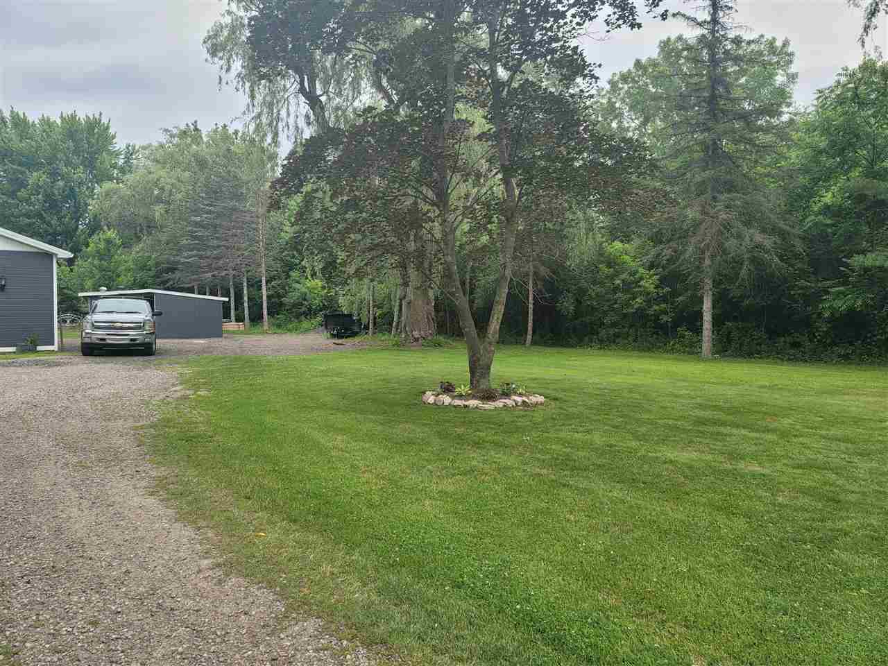 10210 West Frances Road Flushing, MI 48433 - Photo 32 of 46 Side Yard