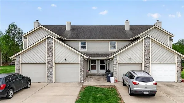 $195,013 | 508 Northeast Knox Street, Unit C, Blue Springs, MO 64014