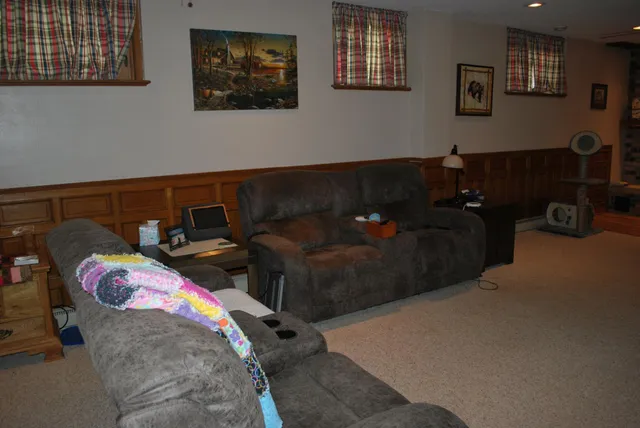 $344,900 | 2404 Highway 15, Truman, MN 56088