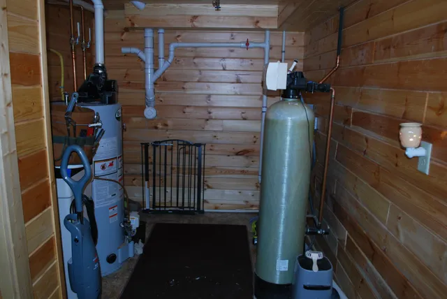 $344,900 | 2404 Highway 15, Truman, MN 56088