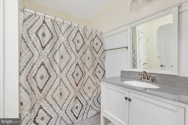 $499,800 | 2114 East Lee Highway, New Market, VA 22844