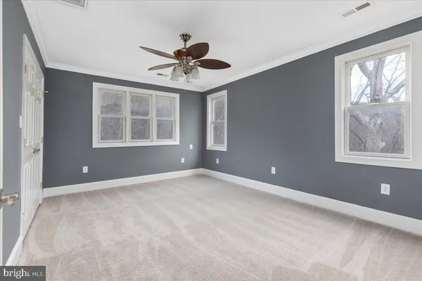$499,800 | 2114 East Lee Highway, New Market, VA 22844
