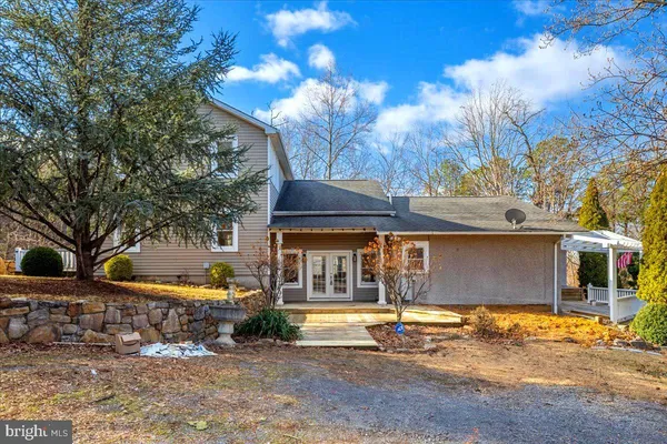 $499,800 | 2114 East Lee Highway, New Market, VA 22844