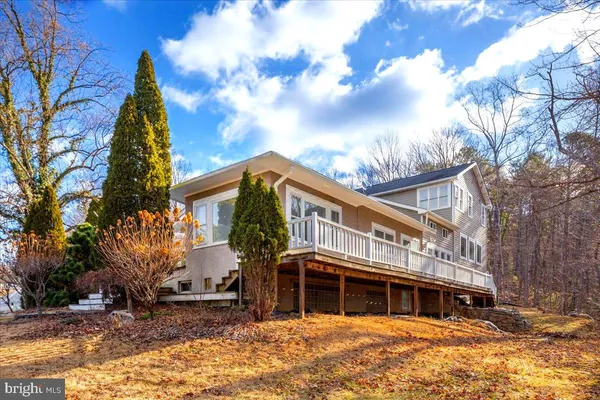 $499,800 | 2114 East Lee Highway, New Market, VA 22844