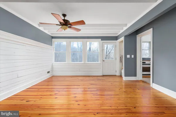 $499,800 | 2114 East Lee Highway, New Market, VA 22844