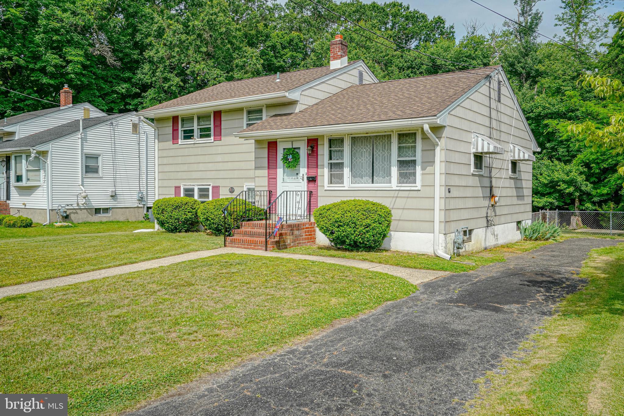 70 Walnut Street Mount Holly, NJ 08060 - Photo 2 of 42