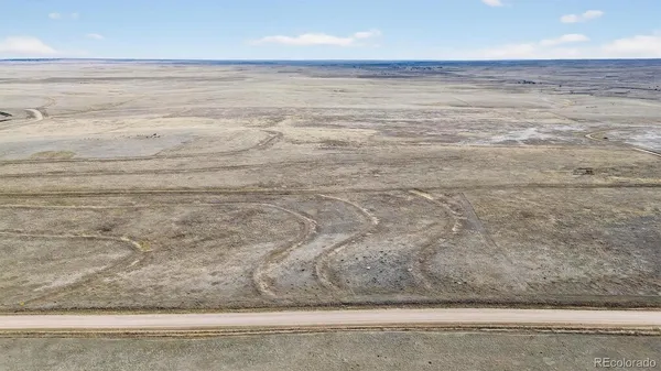 a view of a walk in closet