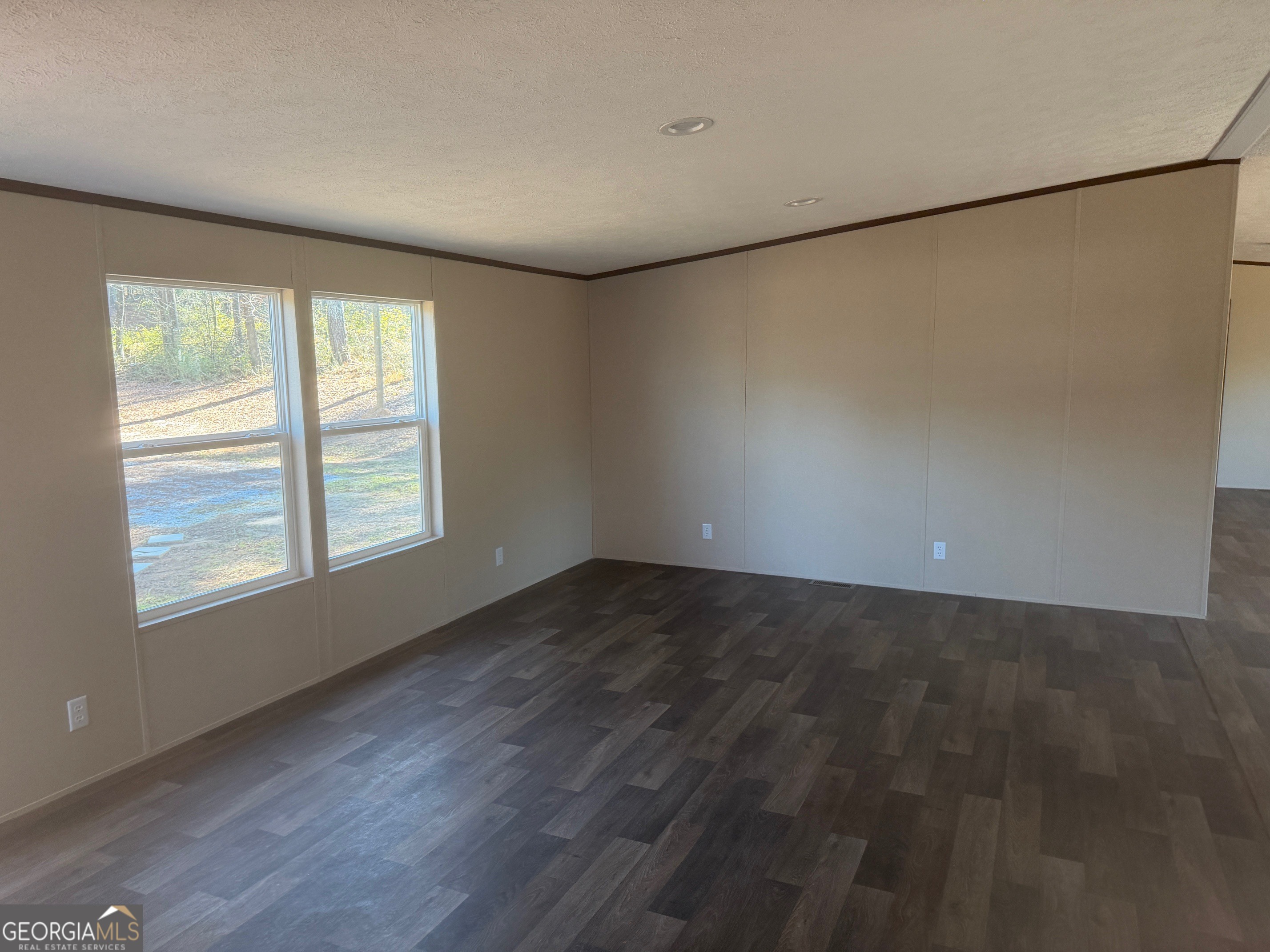 832 Stone Stewart Road Hull, GA 30646 - Photo 10 of 15 an empty room with a empty space and a window