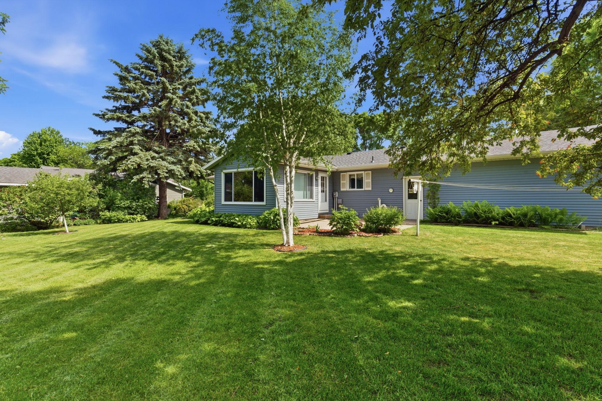608 26th Avenue Southwest Willmar, MN 56201 - Photo 7 of 38