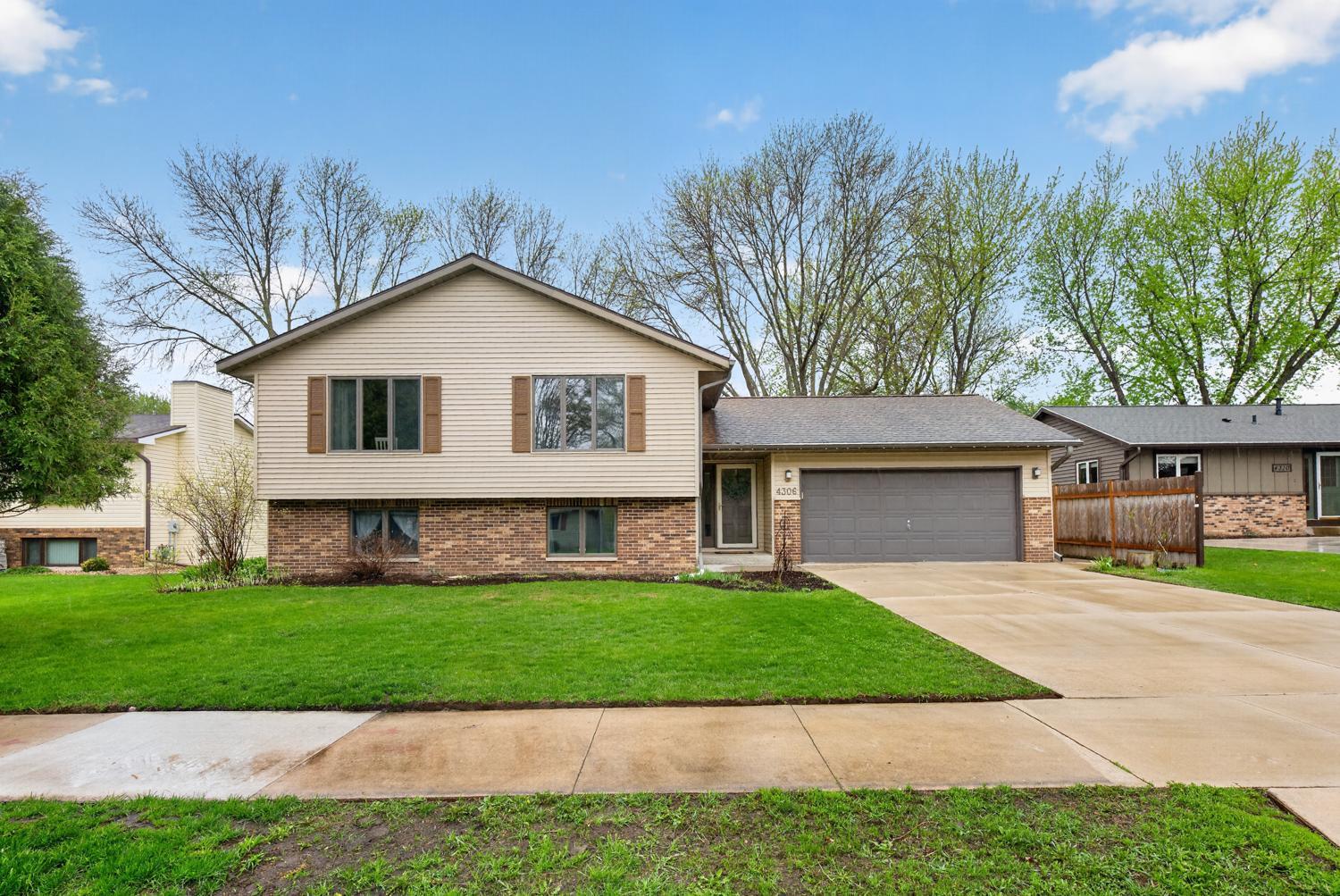4306 1st Street Northwest Rochester, MN 55901 - Photo 3 of 55