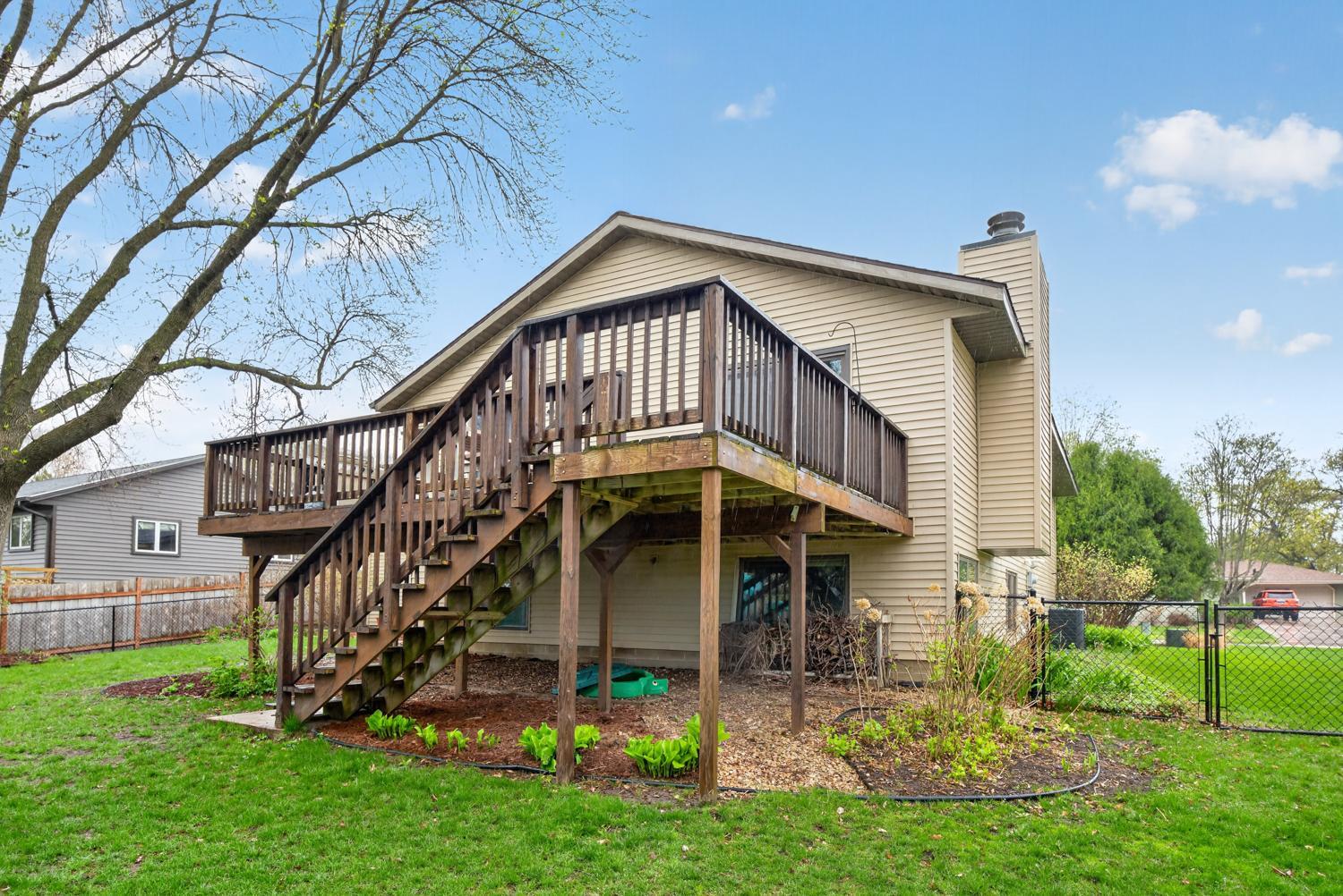 4306 1st Street Northwest Rochester, MN 55901 - Photo 4 of 55