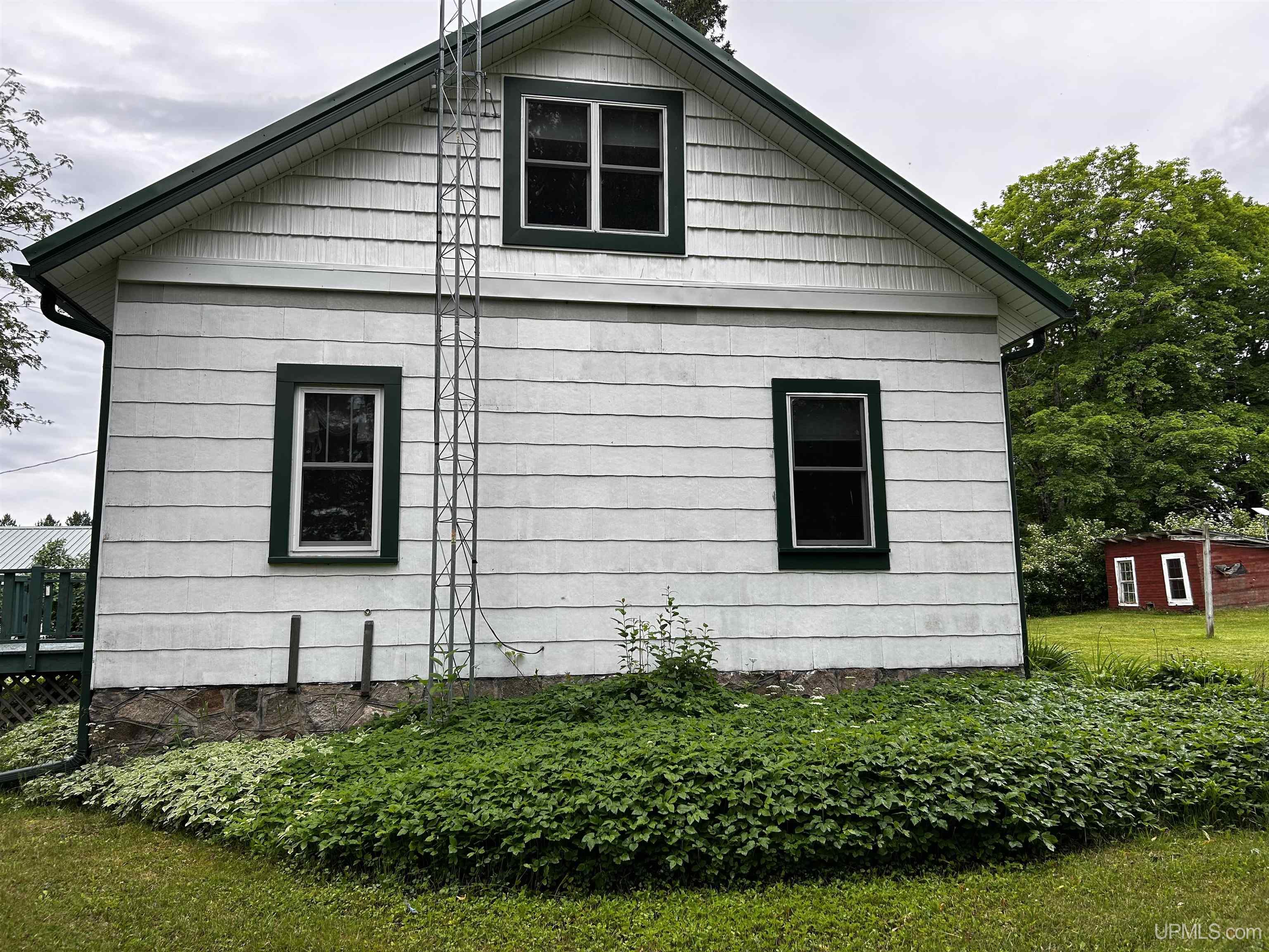 N8803 East End Road Ironwood, MI 49938 - Photo 9 of 64