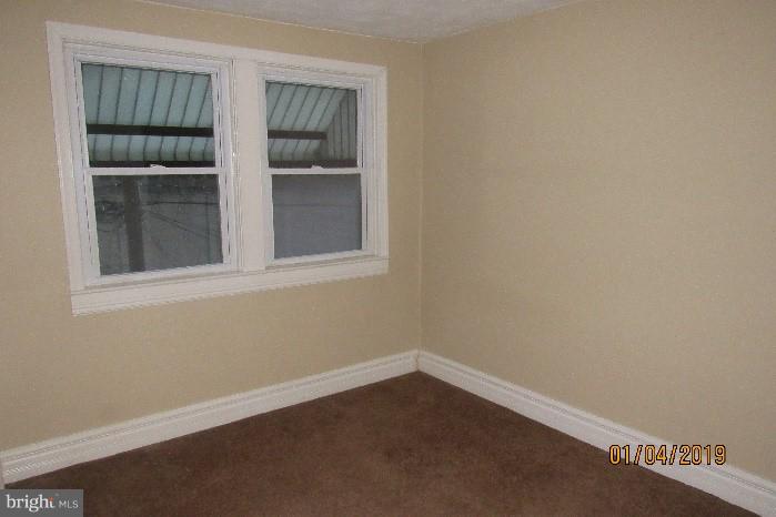 412 Old Riverside Road Baltimore, MD 21225 - Photo 7 of 9