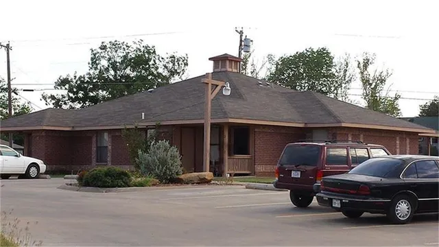 $492 | 1206 St Michael Court, Graham, TX 76450