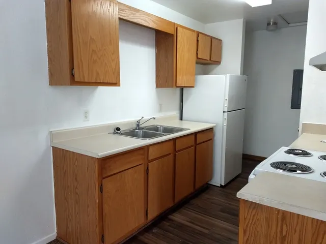 $492 | 1206 St Michael Court, Graham, TX 76450