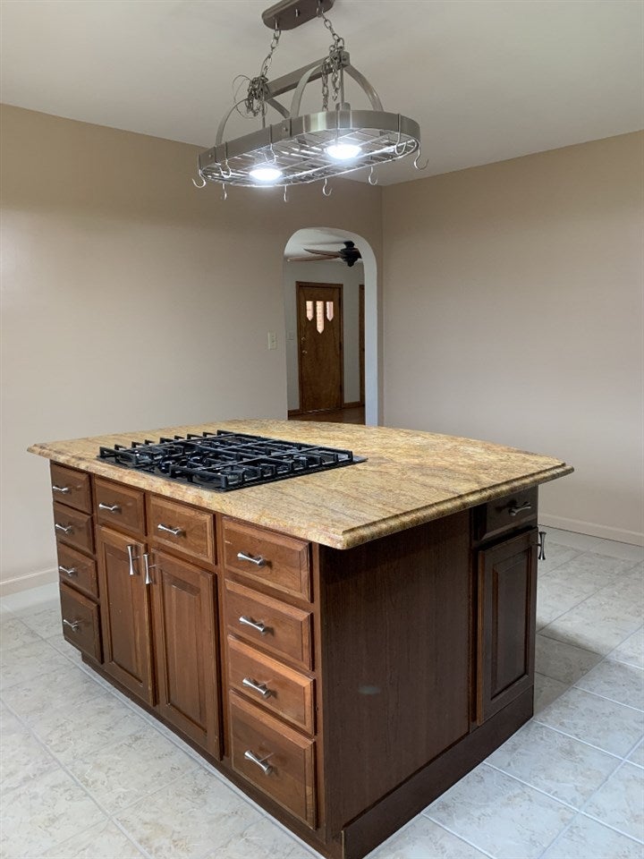 4014 Green Valley Road Huntington, WV 25701 - Photo 10 of 26 Gallery Image 10