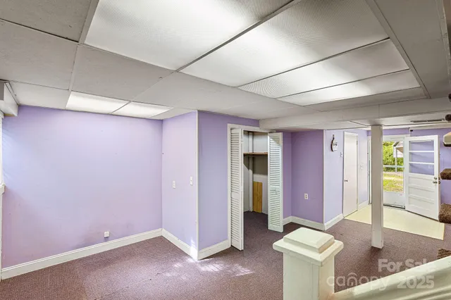 $390,000 | 3214 Debbie Drive, Hendersonville, NC 28791