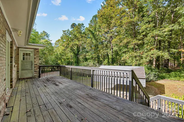$390,000 | 3214 Debbie Drive, Hendersonville, NC 28791