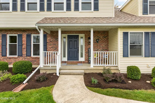 $675,000 | 130 C Kenwood Avenue, Bethlehem, NY 12054