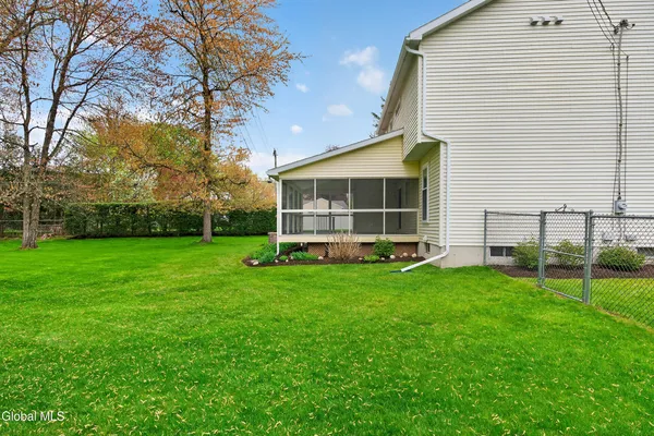 $675,000 | 130 C Kenwood Avenue, Bethlehem, NY 12054