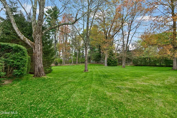 $675,000 | 130 C Kenwood Avenue, Bethlehem, NY 12054