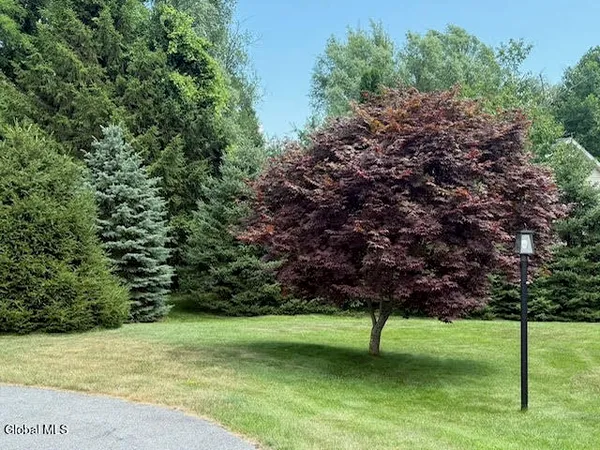 $675,000 | 130 C Kenwood Avenue, Bethlehem, NY 12054