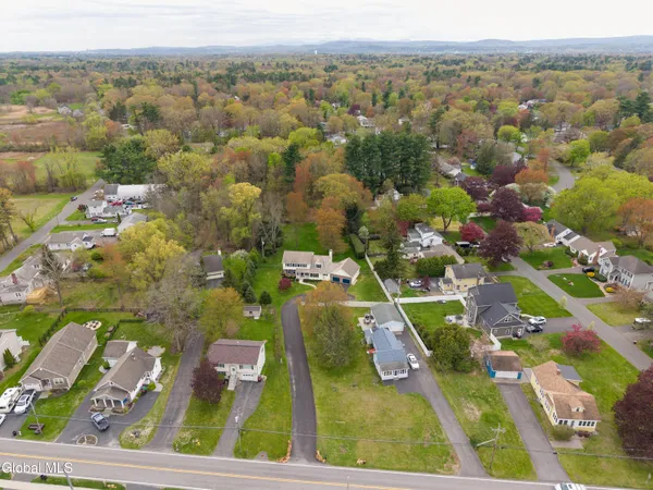$675,000 | 130 C Kenwood Avenue, Bethlehem, NY 12054