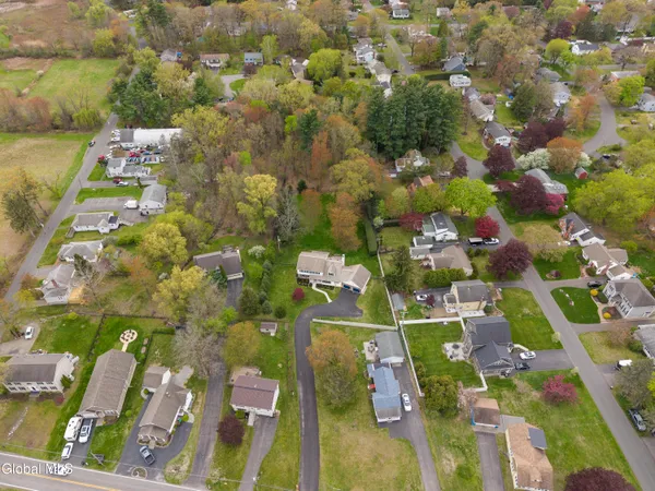 $675,000 | 130 C Kenwood Avenue, Bethlehem, NY 12054