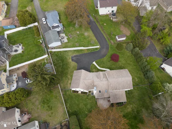 $675,000 | 130 C Kenwood Avenue, Bethlehem, NY 12054