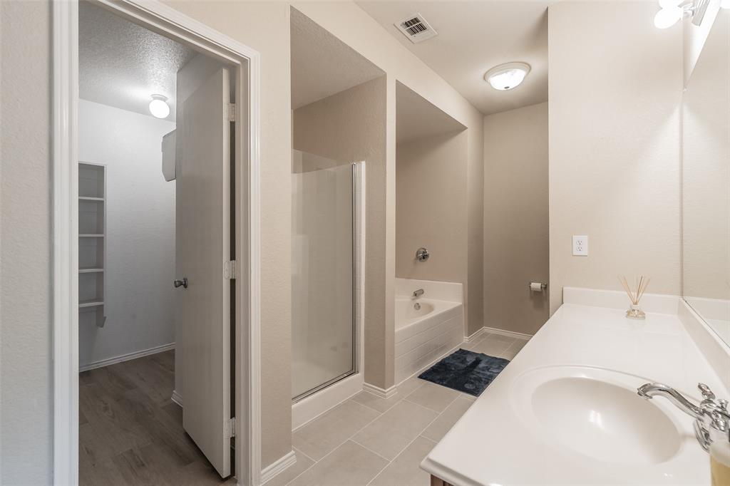 629 Chalk Knoll Road Fort Worth, TX 76108 - Photo 19 of 40