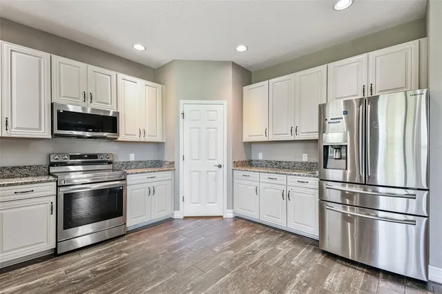 $3,200 | 33181 Shadow Branch Lane, Wesley Chapel, FL 33545