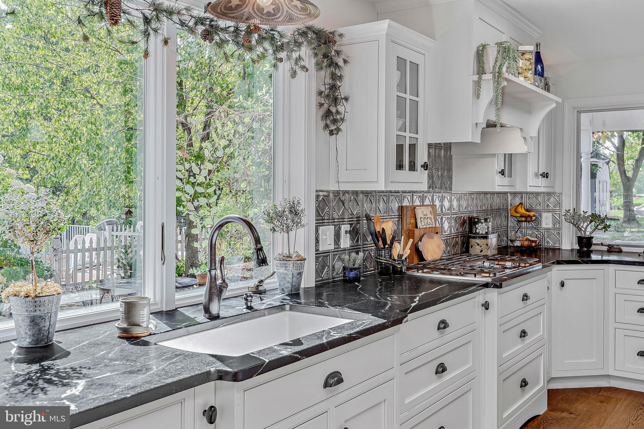 5697 Pine Road Thomasville, PA 17364 - Photo 18 of 50 Gallery Image 18