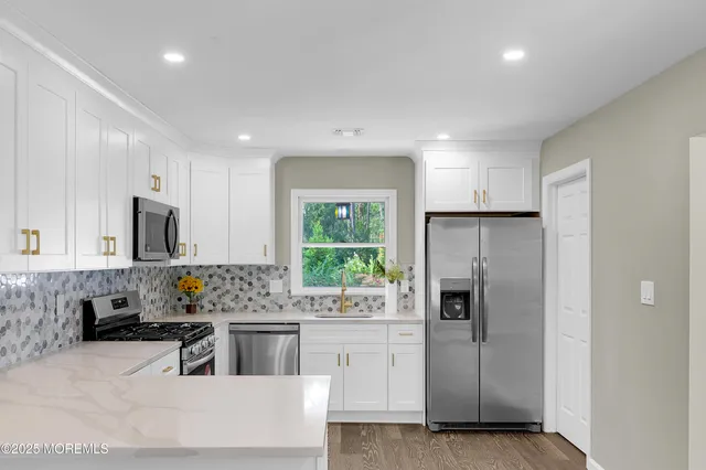 $719,000 | 413 Lake Shore Drive, Brick, NJ 08723