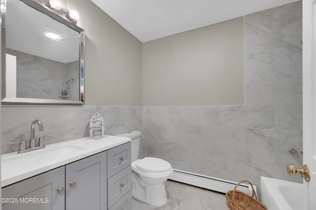 $719,000 | 413 Lake Shore Drive, Brick, NJ 08723