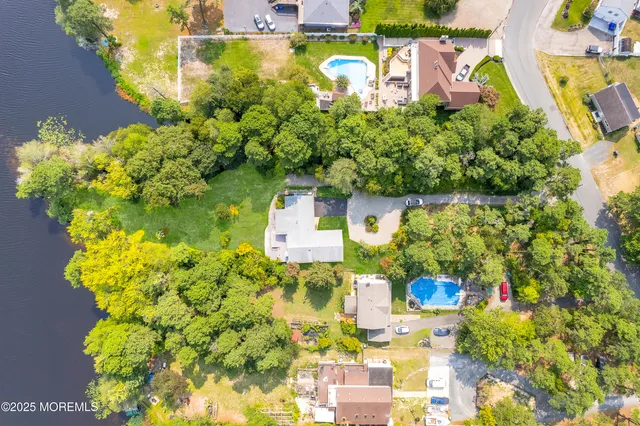 $719,000 | 413 Lake Shore Drive, Brick, NJ 08723