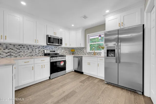 $719,000 | 413 Lake Shore Drive, Brick, NJ 08723