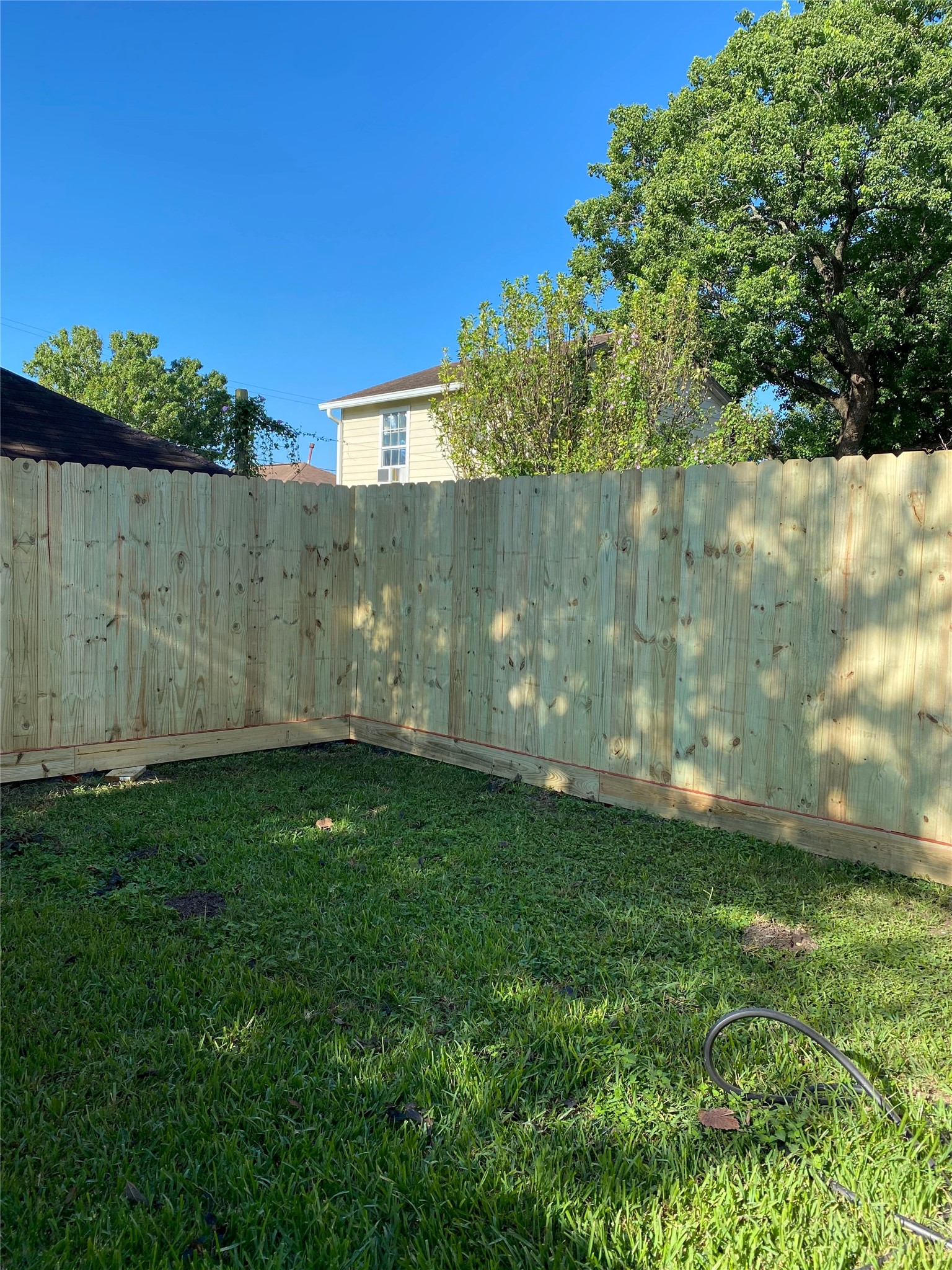 1602 Henninger Street Houston, TX 77023 - Photo 18 of 20 a view of a backyard