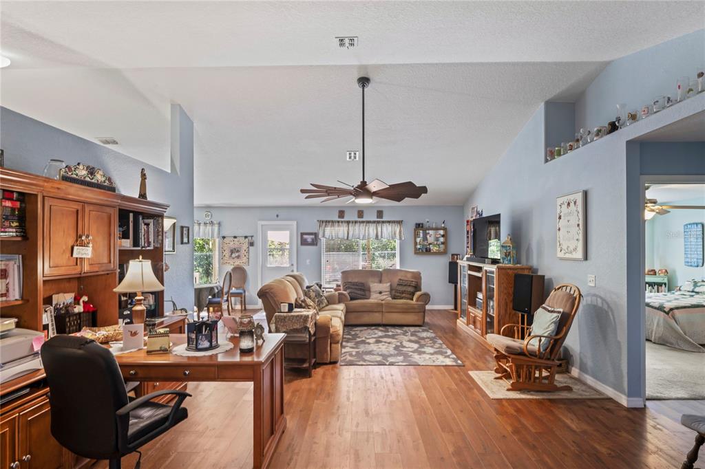 9086 Manchester Street Spring Hill, FL 34606 - Photo 5 of 51