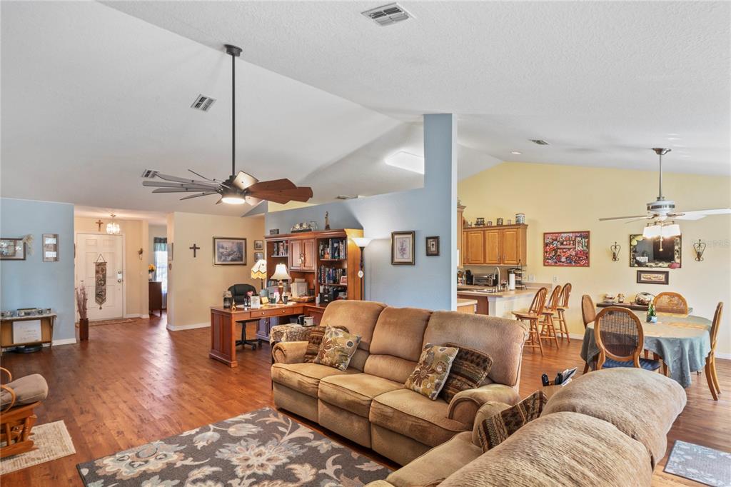 9086 Manchester Street Spring Hill, FL 34606 - Photo 7 of 51