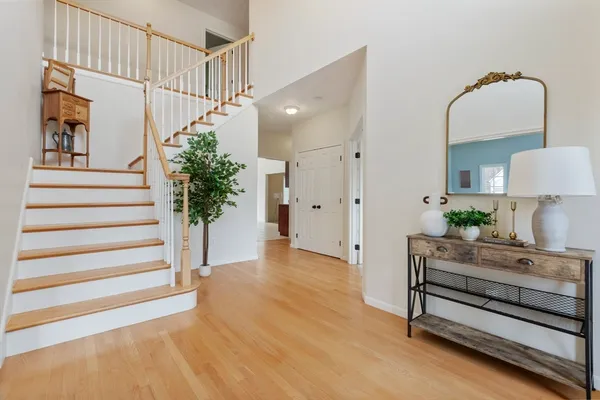 a view of entryway and hall