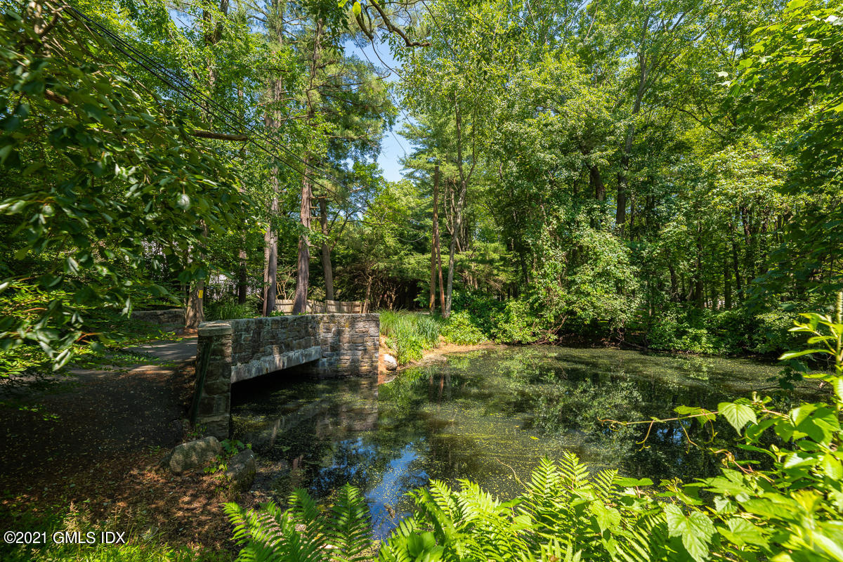 10 Frost Road Greenwich, CT 06830 - Photo 36 of 40 Pond