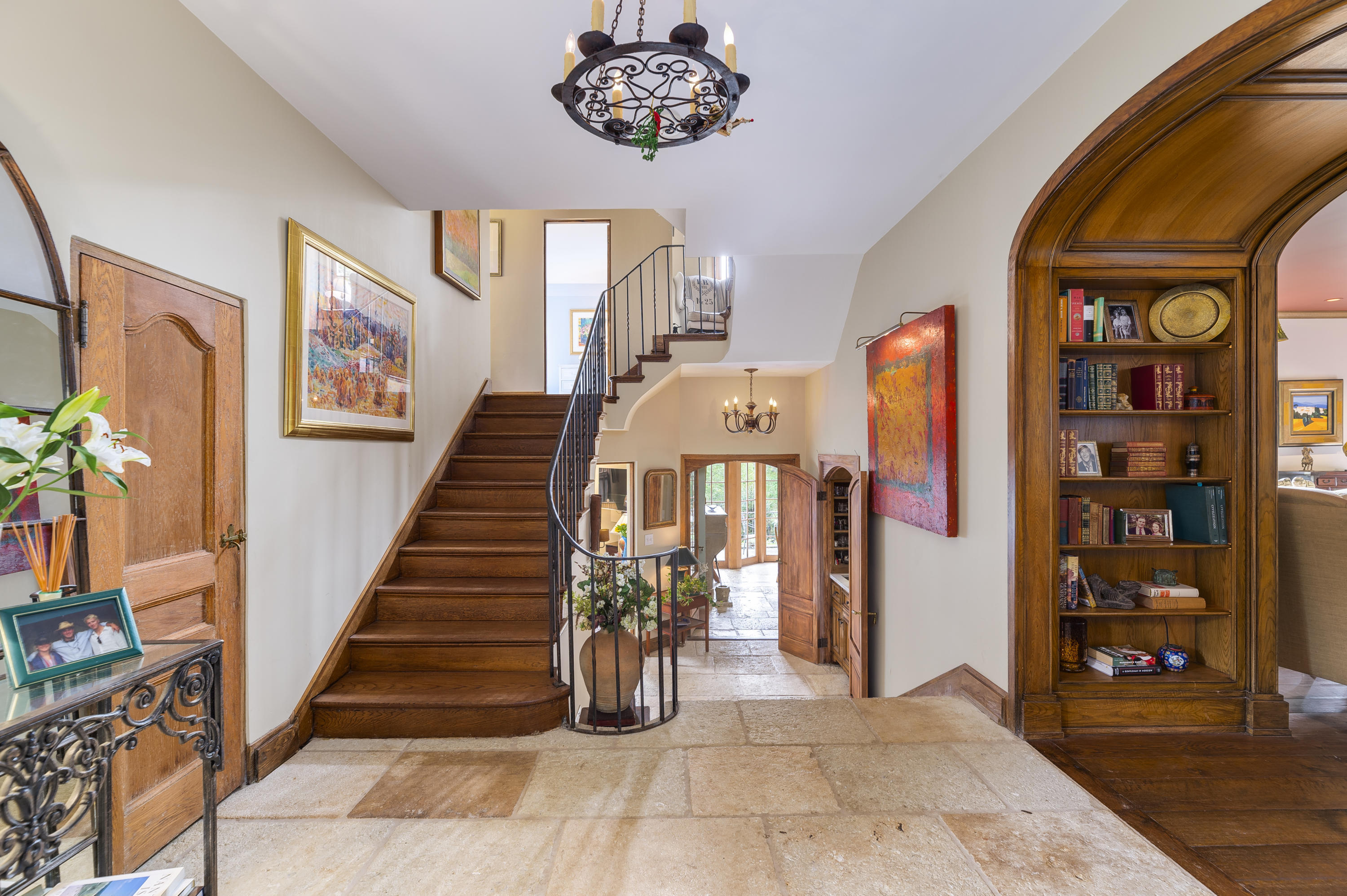 10 Frost Road Greenwich, CT 06830 - Photo 8 of 40 Limestone Foyer