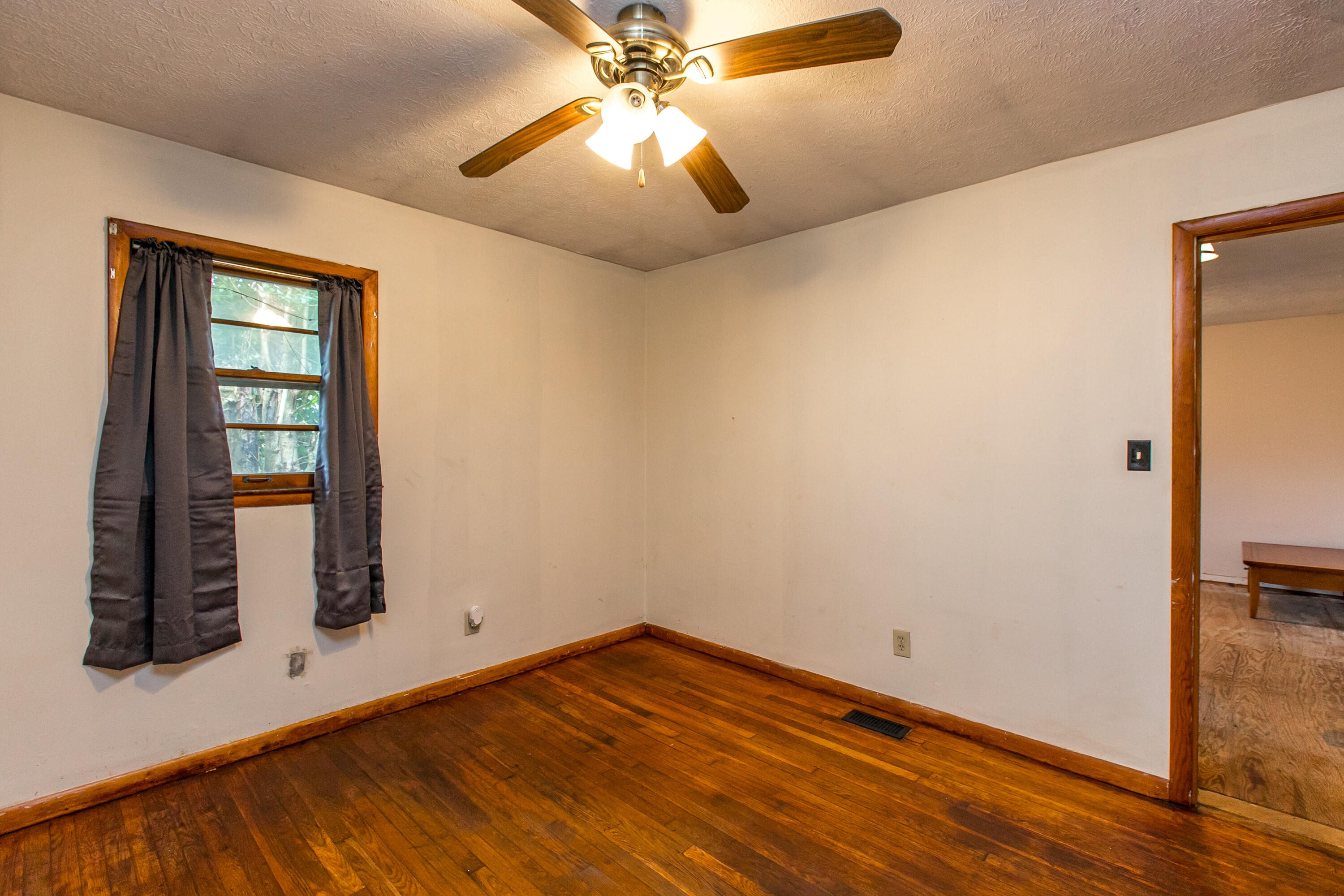 646 Eden Road Lexington, KY 40505 - Photo 17 of 29 2-4